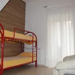Agora-akrai 3*