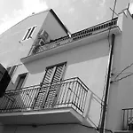B&B Agora-akrai 3*