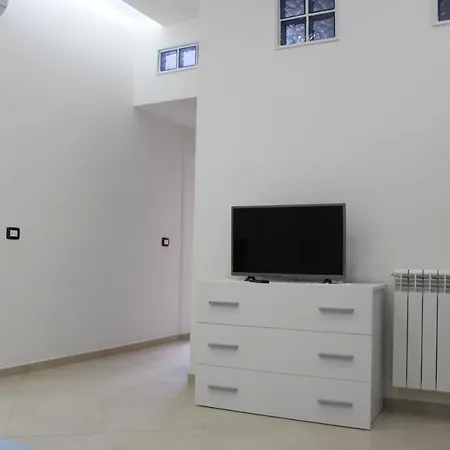 Agora-akrai Bed and breakfast