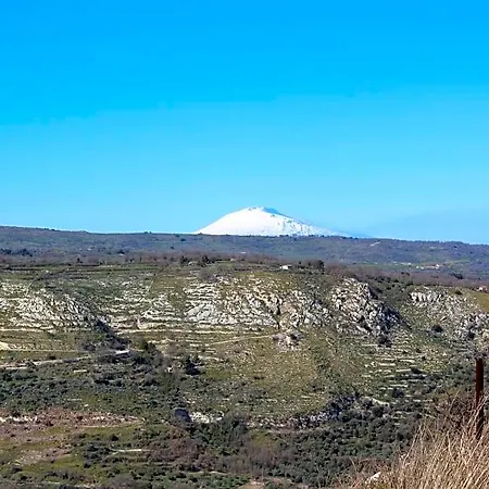 Oda ve Kahvaltı Agora-akrai