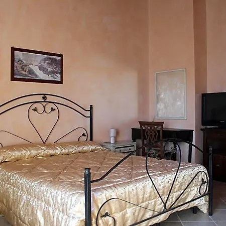 B&B Agora-akrai 3*
